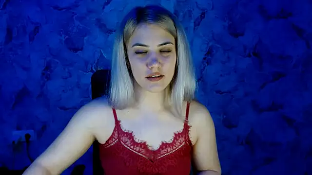 Snapshot of nika_gold1 chatting on 02.25.25 nika gold1 online show from 02.25.25