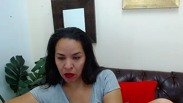 Snapshot of Lizeth_Bels chatting on 03.12.25 Lizeth Bels online show from 03.12.25