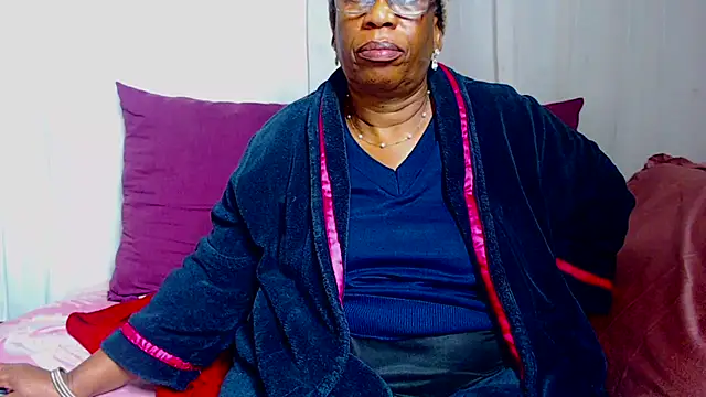 Snapshot of Freakyassnwildx chatting on 09.28.25 Freakyassnwildx online show from 09.28.25