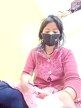 Snapshot of Mamta_Chaterjee chatting on 12.21.24 Mamta Chaterjee online show from 12.21.24