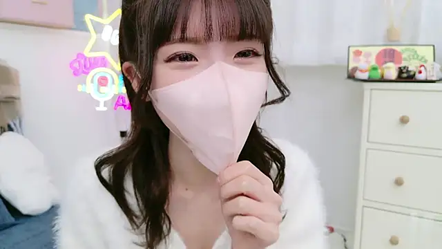 Snapshot of -minami- chatting on 01.07.25 -minami- online show from 01.07.25