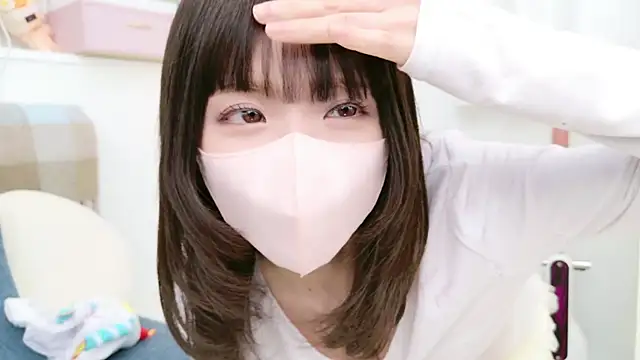 Snapshot of -minami- chatting on 01.23.25 -minami- online show from 01.23.25