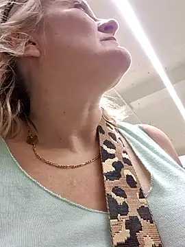 Snapshot of lady_charlyne chatting on 01.14.25 lady charlyne online show from 01.14.25