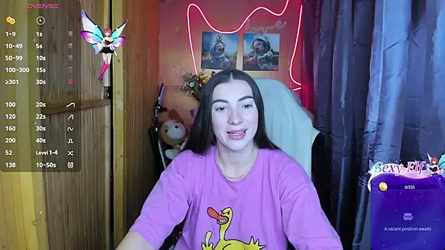 Snapshot of Fiery_Brunette_ chatting on 01.28.25 Fiery Brunette online show from 01.28.25