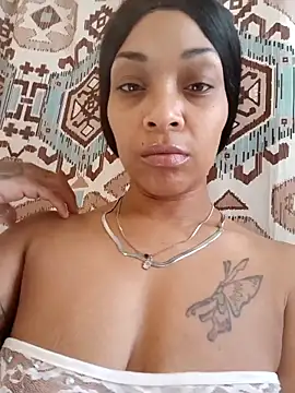 Snapshot of mariah2299 chatting on 09.18.25 mariah2299 online show from 09.18.25