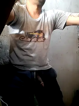 Snapshot of hecwil8 chatting on 09.10.25 hecwil8 online show from 09.10.25