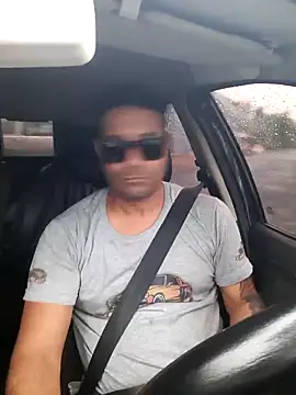 Snapshot of hecwil8 chatting on 10.17.25 hecwil8 online show from 10.17.25