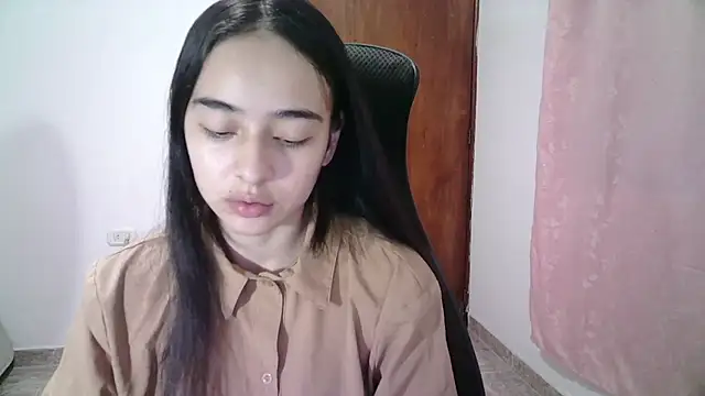 Snapshot of aineangeel chatting on 03.20.25 aineangeel online show from 03.20.25