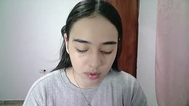 Snapshot of aineangeel chatting on 10.05.25 aineangeel online show from 10.05.25