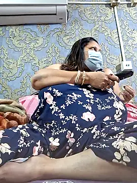 Snapshot of kunjan789 chatting on 02.11.25 kunjan789 online show from 02.11.25