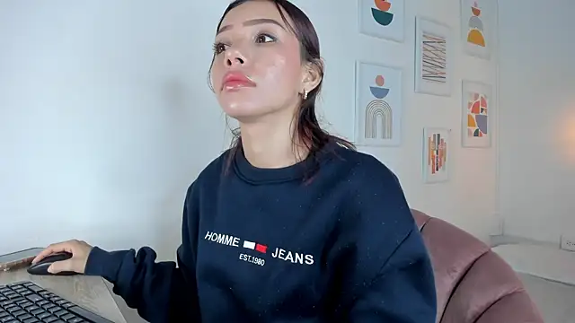 Snapshot of amysc chatting on 03.18.25 amysc online show from 03.18.25