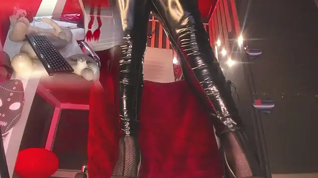 Snapshot of shaaroon_gold chatting on 03.04.25 shaaroon gold online show from 03.04.25