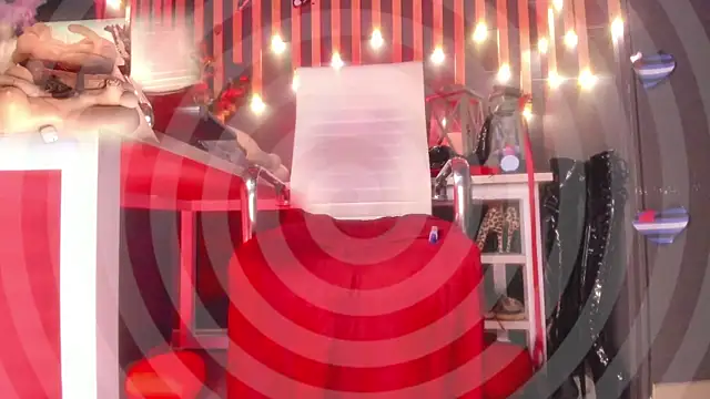 Snapshot of shaaroon_gold chatting on 03.15.25 shaaroon gold online show from 03.15.25