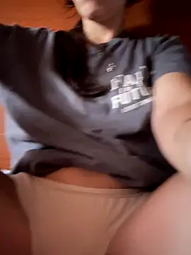 Snapshot of rossana99_ chatting on 09.27.25 rossana99  online show from 09.27.25