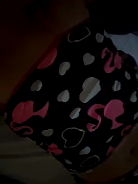 Snapshot of loiracps chatting on 10.05.25 loiracps online show from 10.05.25