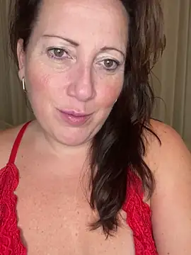 Snapshot of xsexycurvymilf chatting on 12.12.24 xsexycurvymilf online show from 12.12.24
