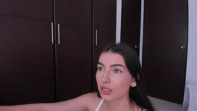 Snapshot of Coralinee_01 chatting on 01.11.25 Coralinee 01 online show from 01.11.25