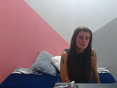 Snapshot of Merily_streep chatting on 11.04.25 Merily streep online show from 11.04.25