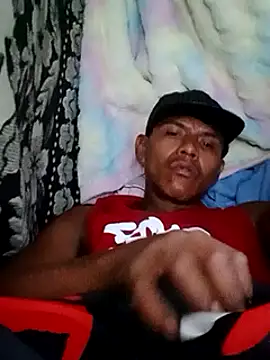 Snapshot of Moreno1813 chatting on 03.18.25 Moreno1813 online show from 03.18.25