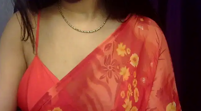 Snapshot of Karnaa_vail chatting on 02.14.25 Karnaa vail online show from 02.14.25