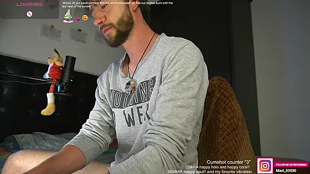 Snapshot of just_maxii chatting on 12.23.24 just maxii online show from 12.23.24