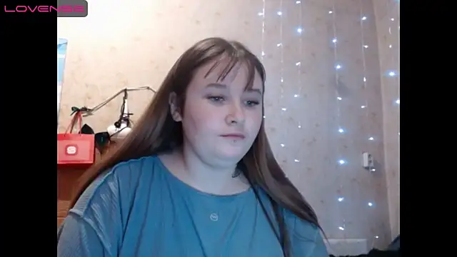 Snapshot of Light_Luna chatting on 12.21.24 Light Luna online show from 12.21.24