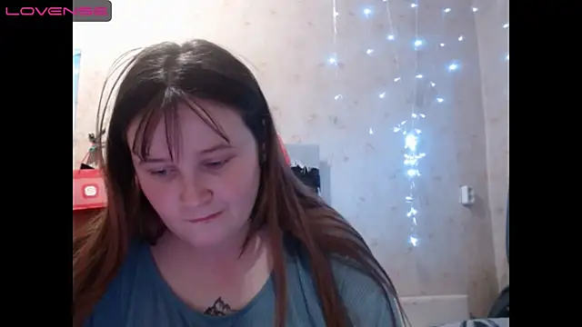 Snapshot of Light_Luna chatting on 12.23.24 Light Luna online show from 12.23.24