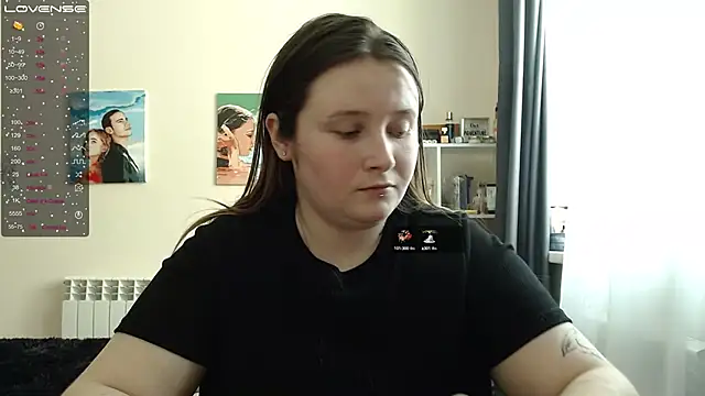 Snapshot of Light_Luna chatting on 02.23.25 Light Luna online show from 02.23.25