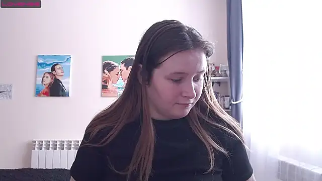 Snapshot of Light_Luna chatting on 03.04.25 Light Luna online show from 03.04.25