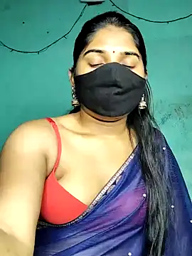 Snapshot of Luv_Adite20 chatting on 02.01.25 Luv Adite20 online show from 02.01.25