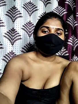 Snapshot of Luv_Adite20 chatting on 02.08.25 Luv Adite20 online show from 02.08.25