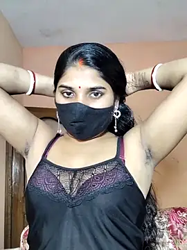 Snapshot of Luv_Adite20 chatting on 10.31.25 Luv Adite20 online show from 10.31.25