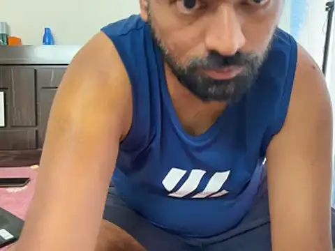 Snapshot of lovbombayduck11 chatting on 03.19.25 lovbombayduck11 online show from 03.19.25