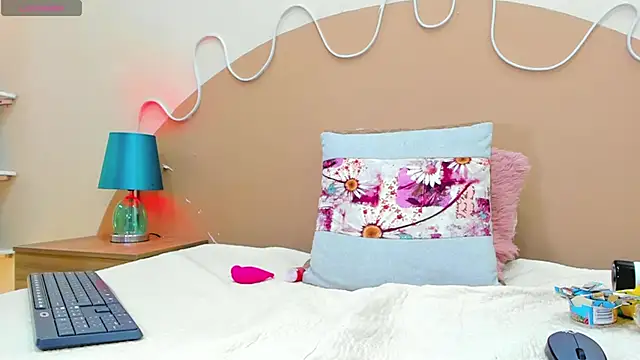 Snapshot of natasha_jurado chatting on 02.01.25 natasha jurado online show from 02.01.25