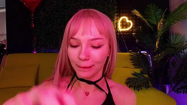 Snapshot of SandraBoyl chatting on 03.02.25 SandraBoyl online show from 03.02.25