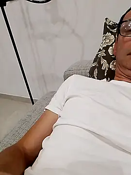 Snapshot of Anastasio33 chatting on 09.18.25 Anastasio33 online show from 09.18.25