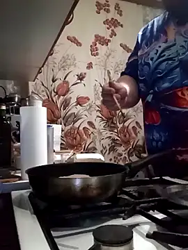 Snapshot of perversalus chatting on 12.31.24 perversalus online show from 12.31.24