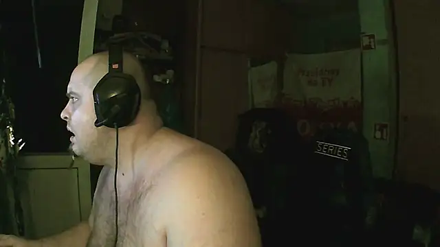 Snapshot of perversalus chatting on 02.02.25 perversalus online show from 02.02.25