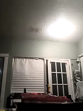 Snapshot of TexaSMESS_37 chatting on 09.18.25 TexaSMESS 37 online show from 09.18.25