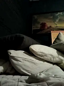 Snapshot of TexaSMESS_37 chatting on 10.16.25 TexaSMESS 37 online show from 10.16.25