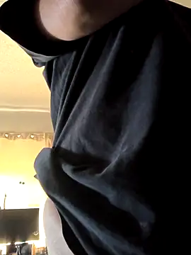 Snapshot of TexaSMESS_37 chatting on 11.04.25 TexaSMESS 37 online show from 11.04.25