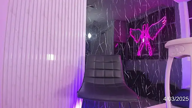 Snapshot of Mell_Saenz chatting on 03.04.25 Mell Saenz online show from 03.04.25