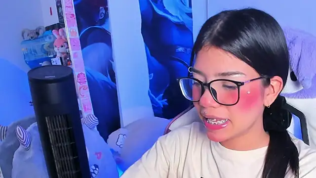 Snapshot of cutestephuwu chatting on 02.10.25 cutestephuwu online show from 02.10.25