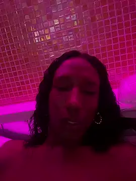 Snapshot of tamarabigass1 chatting on 03.20.25 tamarabigass1 online show from 03.20.25