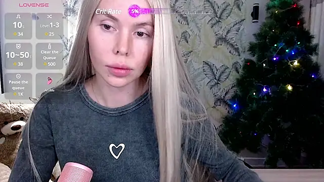 Snapshot of Marmalade_Fox chatting on 12.26.24 Marmalade Fox online show from 12.26.24