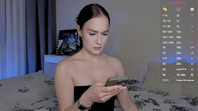 Snapshot of _RocketWay_ chatting on 02.19.25 RocketWay online show from 02.19.25