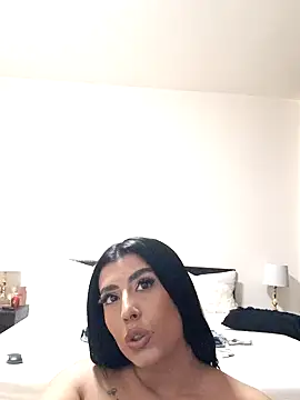 Snapshot of GiseleReine chatting on 02.19.25 GiseleReine online show from 02.19.25