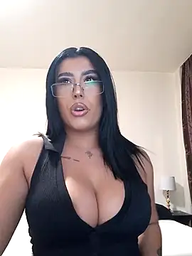 Snapshot of GiseleReine chatting on 02.20.25 GiseleReine online show from 02.20.25