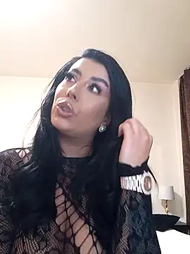 Snapshot of GiseleReine chatting on 02.22.25 GiseleReine online show from 02.22.25