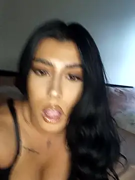 Snapshot of GiseleReine chatting on 03.09.25 GiseleReine online show from 03.09.25